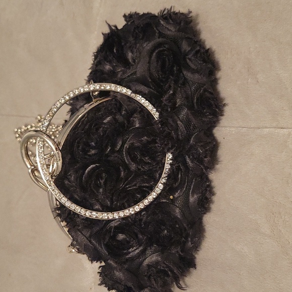 Small wrist black rose evening bag - Picture 4 of 4
